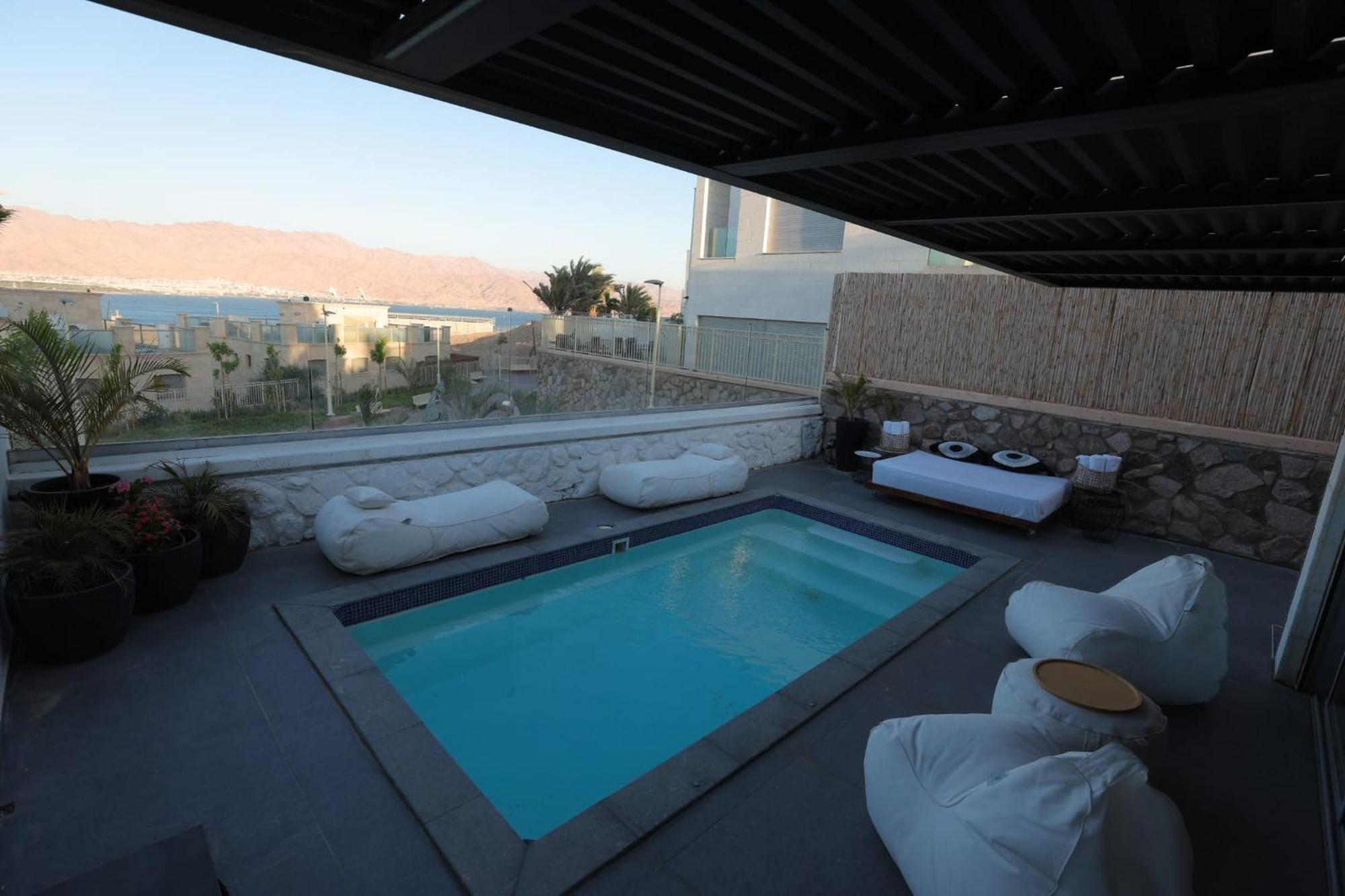 Z-32 Luxury Boutique Apartment Eilat Exterior photo